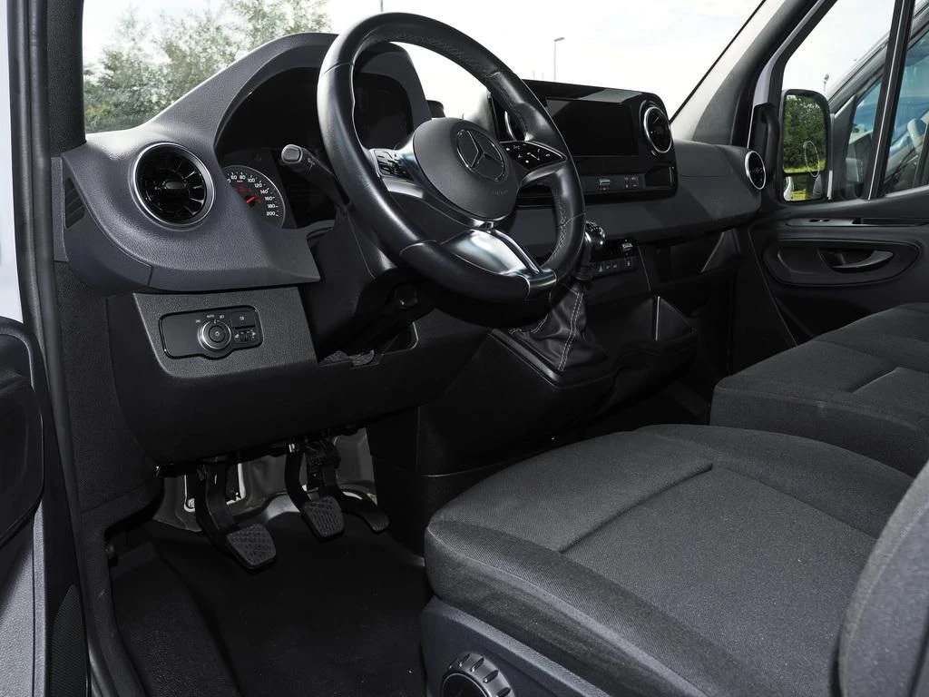 Mercedes-Benz-Sprinter 317-image-7