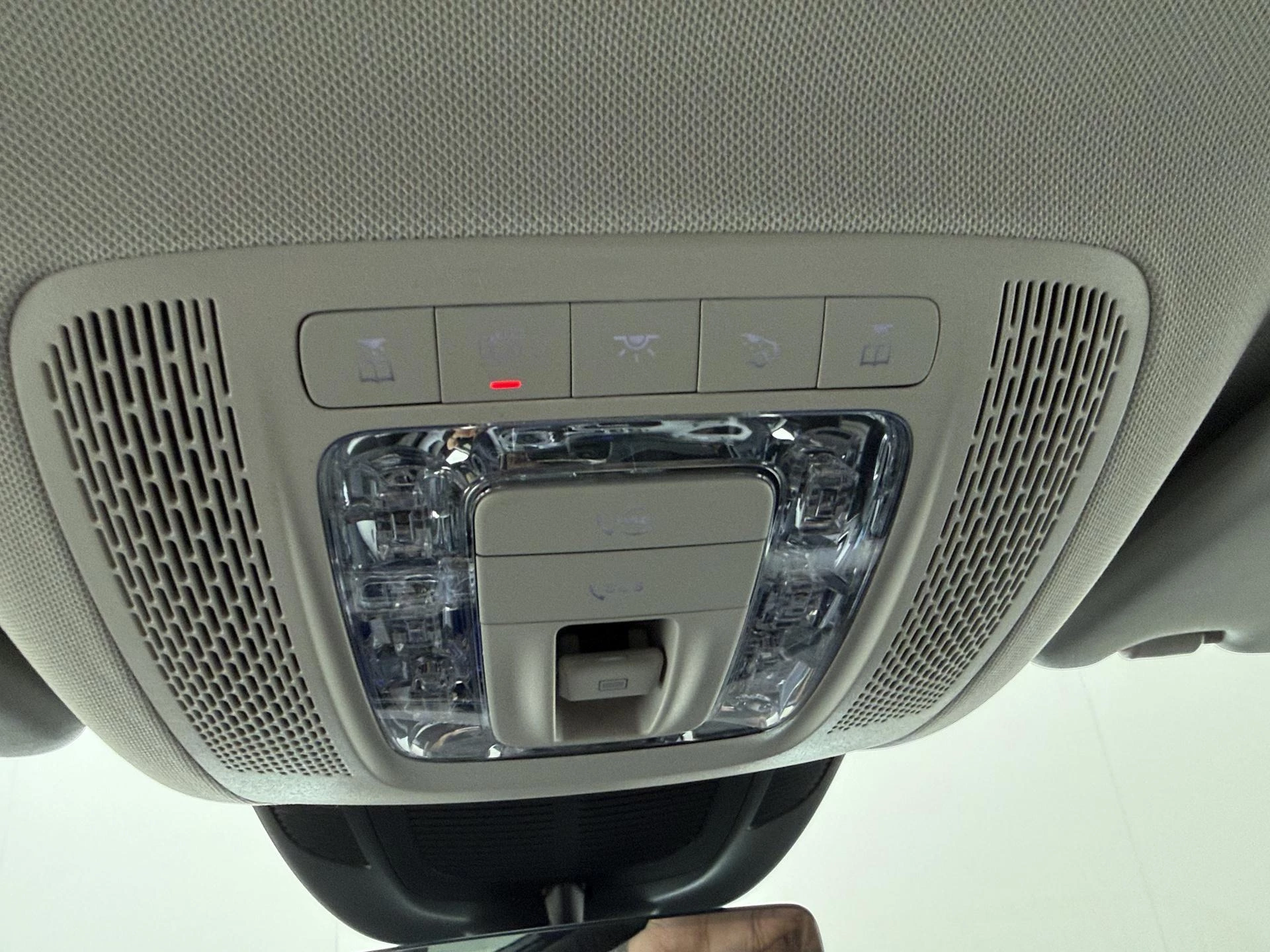 Mercedes-Benz-GLE-image-23