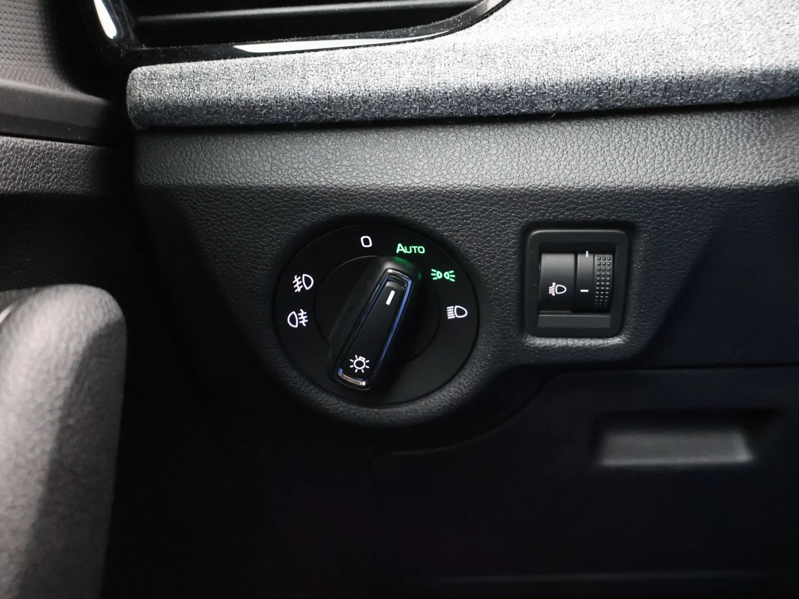 Škoda Kamiq Kamiq Family 1.0TSI 116PK *DEMO*CAMERA*VIRTUAL COCKPIT*PDC*ACC*APP-CONNECT*...*