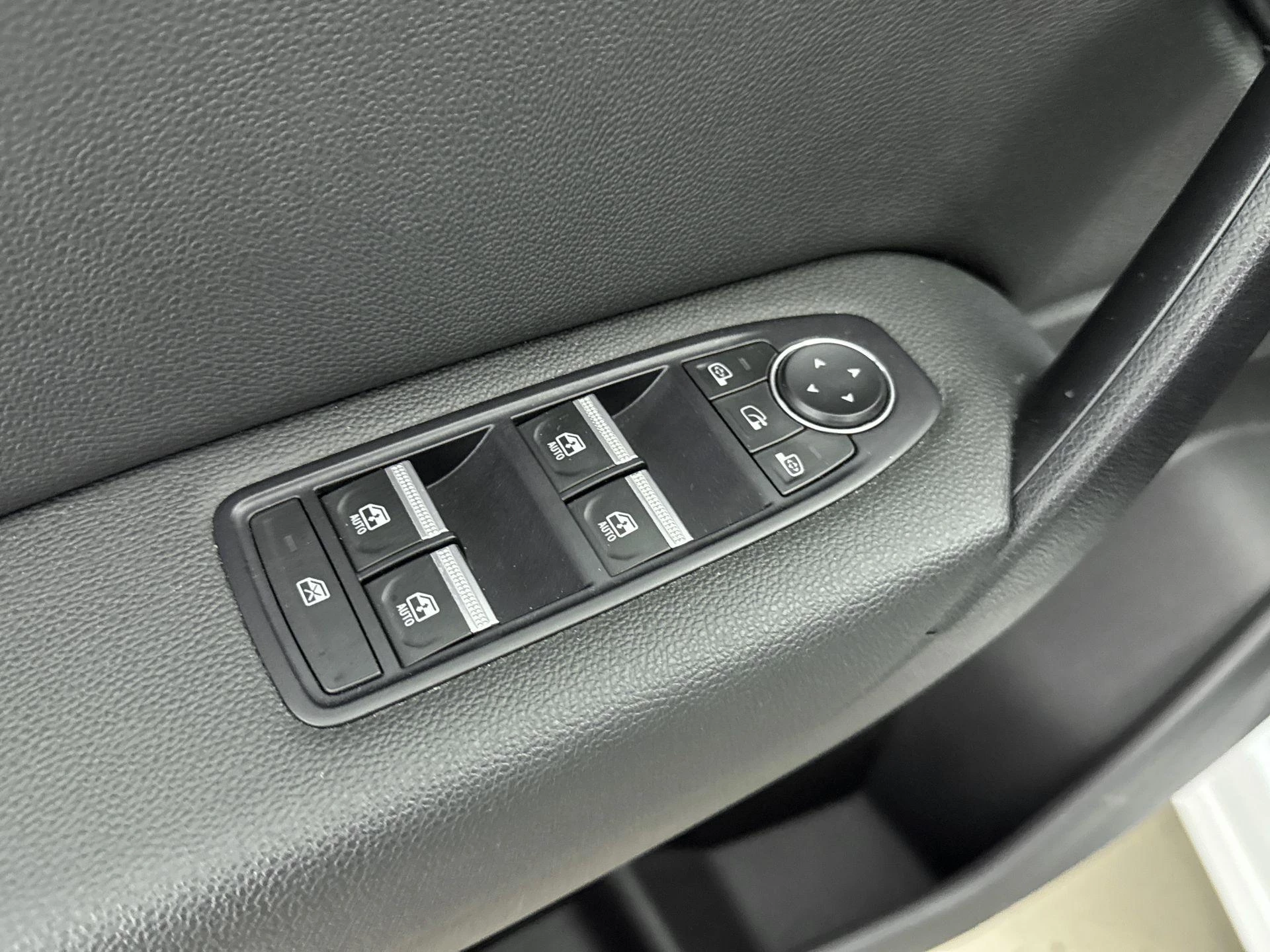 Renault-Captur-image-15