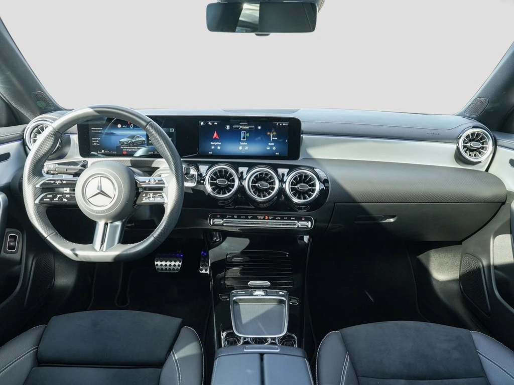 Mercedes-Benz-CLA-image-11