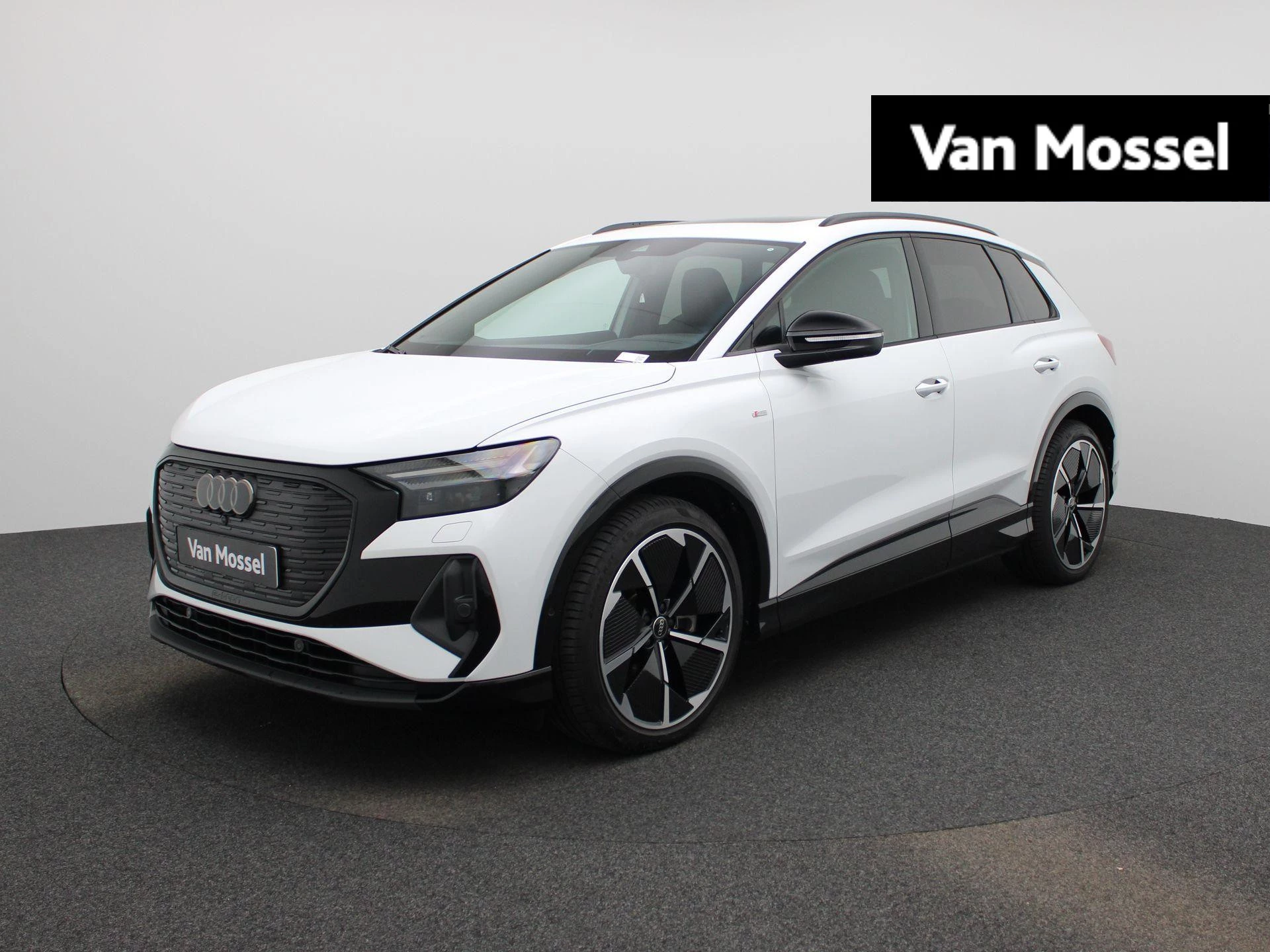 Audi-Q4 e-tron-image-0
