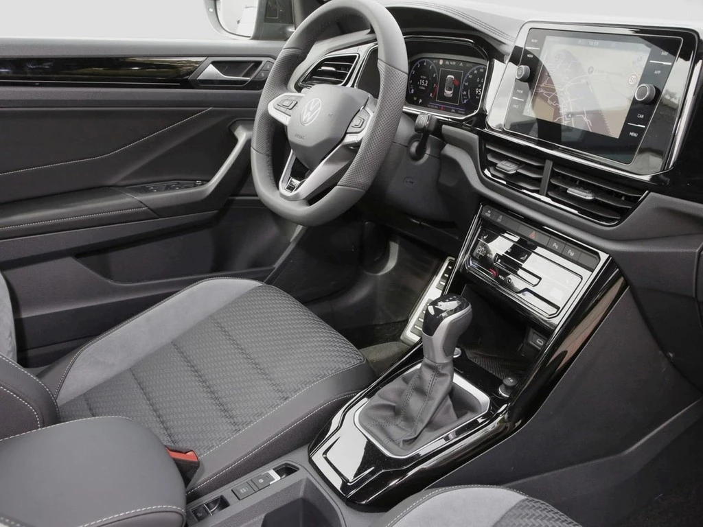 Volkswagen-T-Roc-image-9