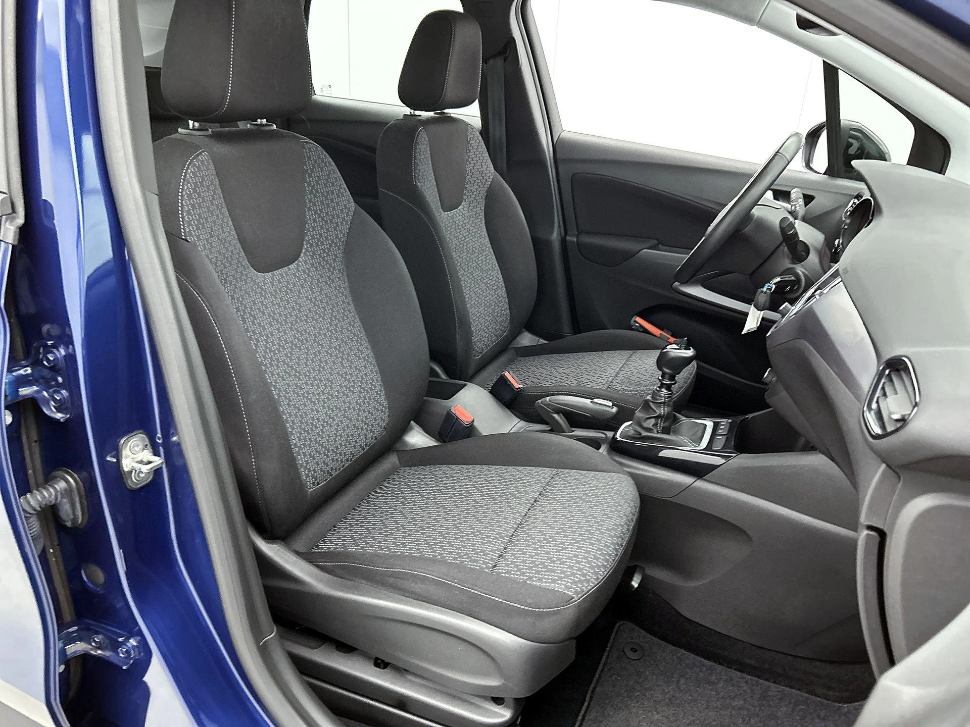 Opel-Crossland-image-35