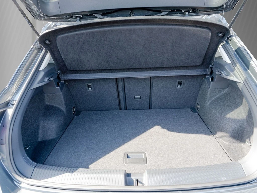 Volkswagen-T-Roc-image-5