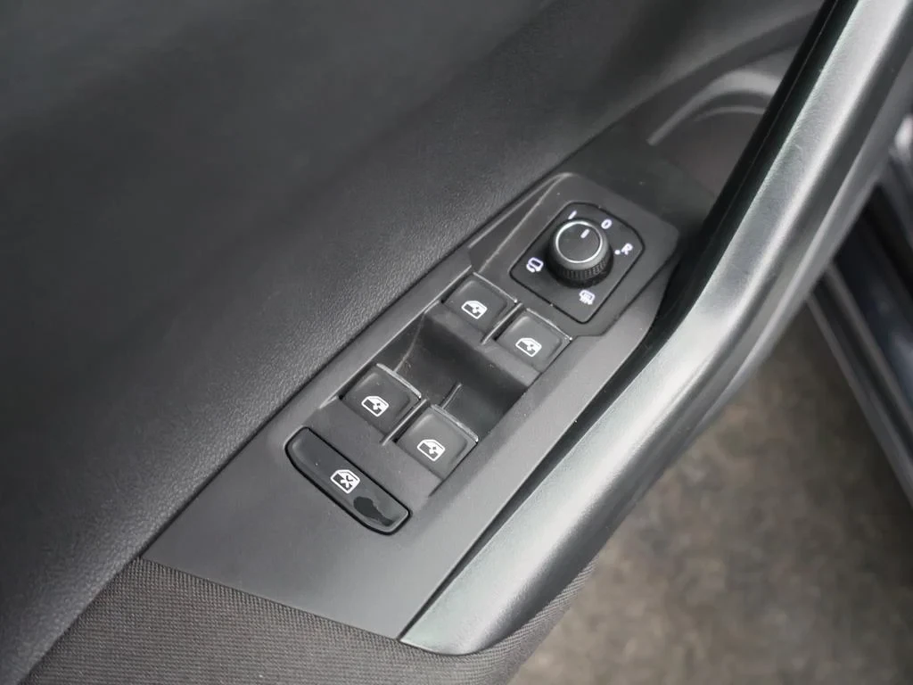 Volkswagen-Taigo-image-17