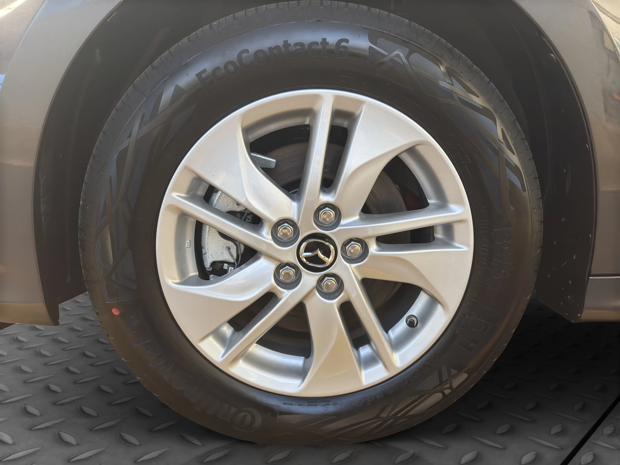 Mazda-2 Hybrid-image-6