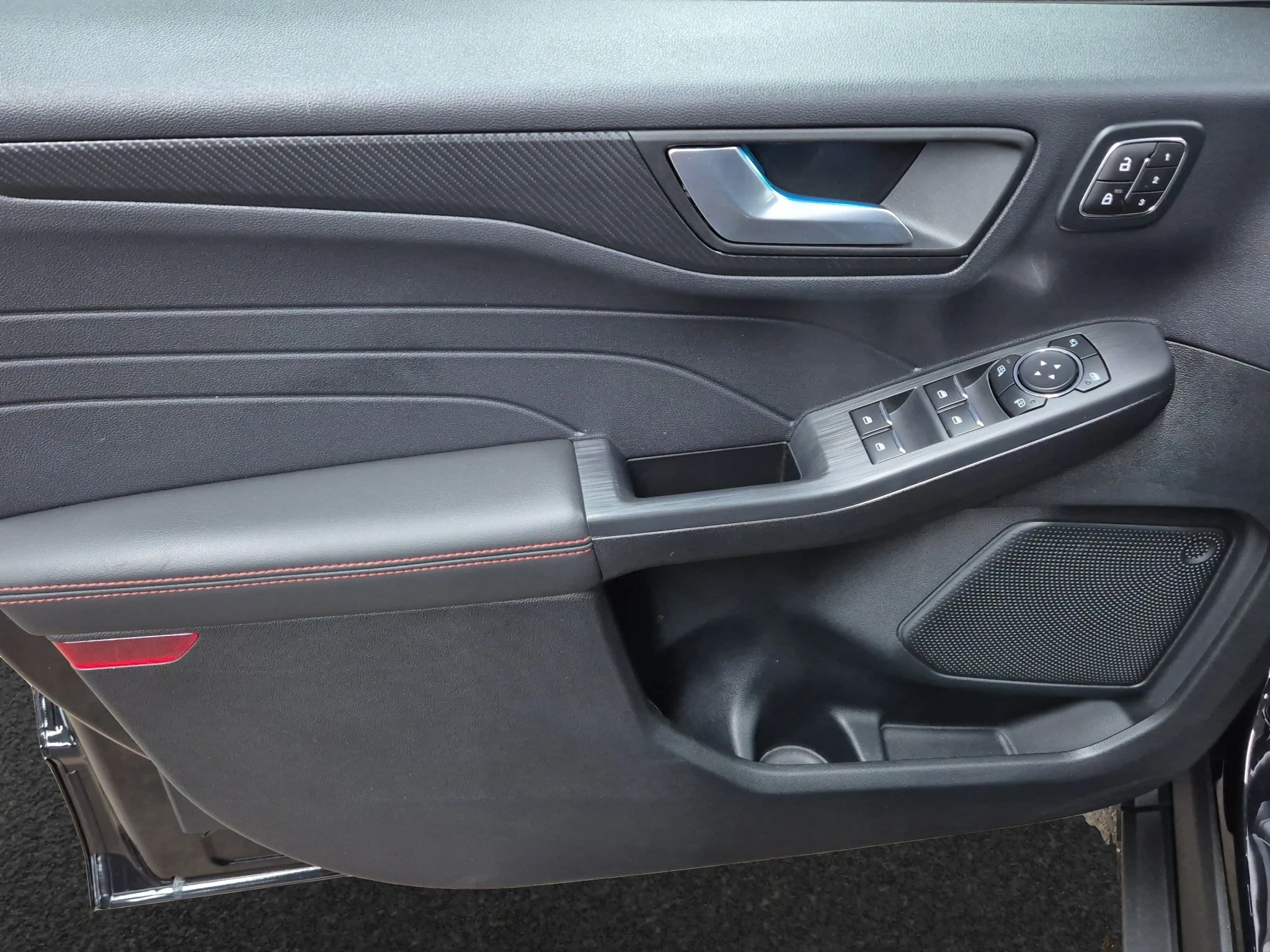 Ford-Kuga-image-15