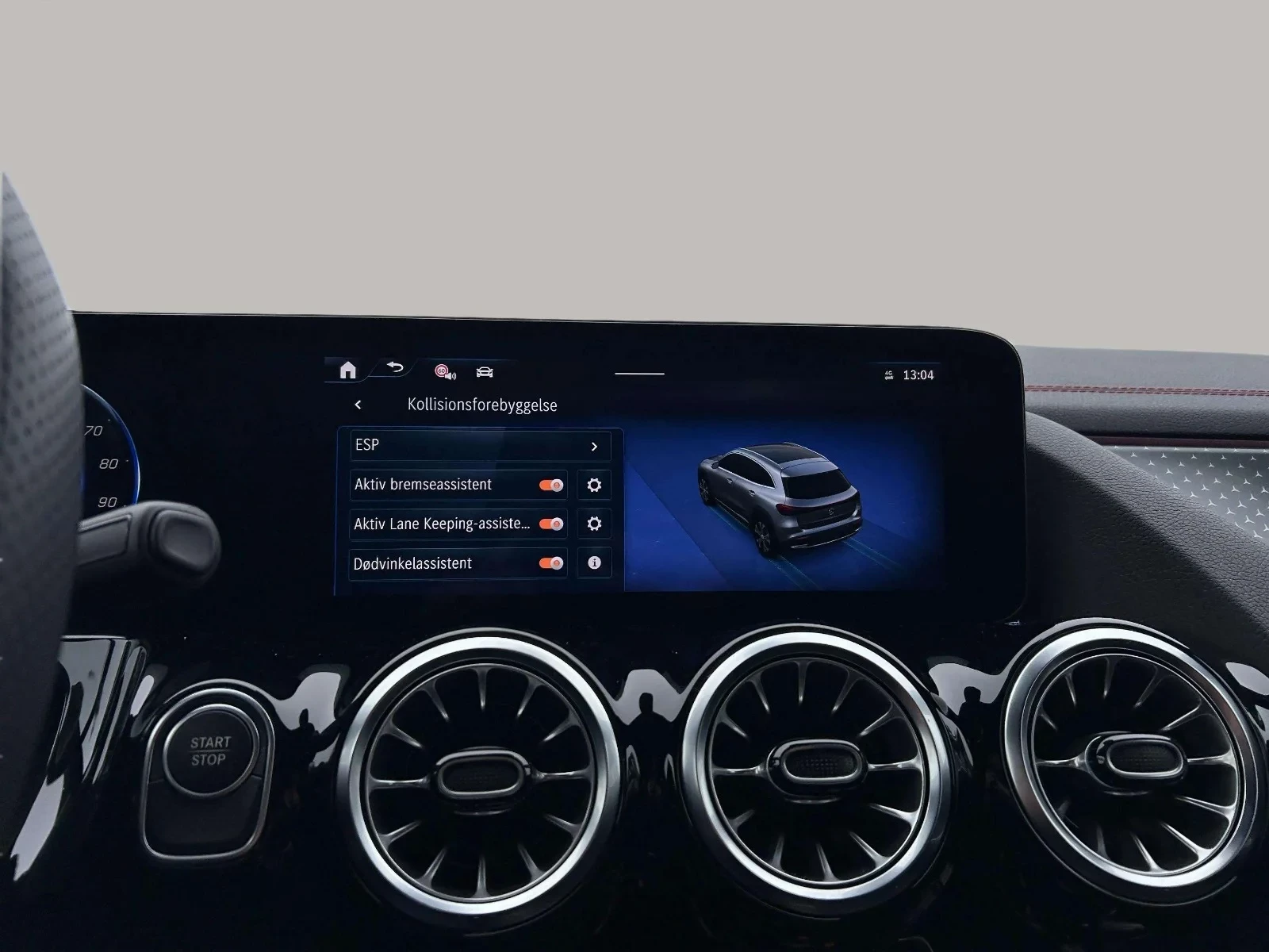 Mercedes-Benz-EQA-image-17