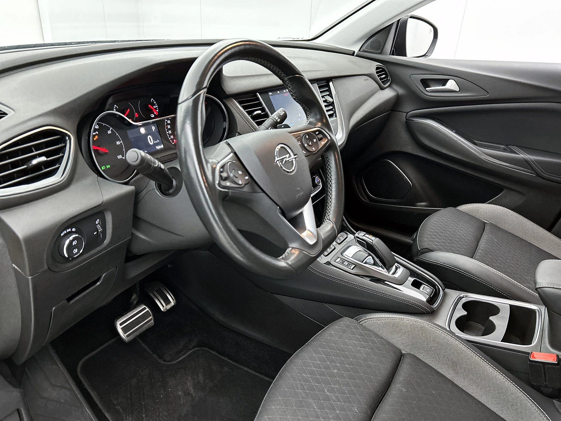 Opel Grandland X 1.6 Turbo Hybrid Innovation
