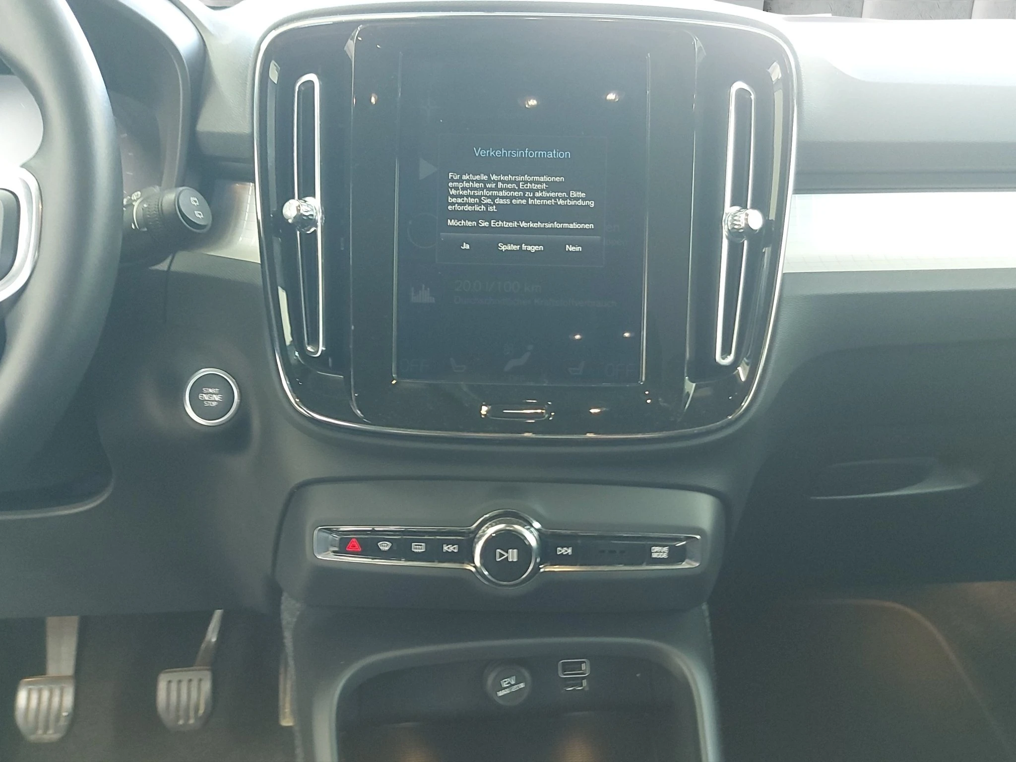 Volvo-XC40-image-14