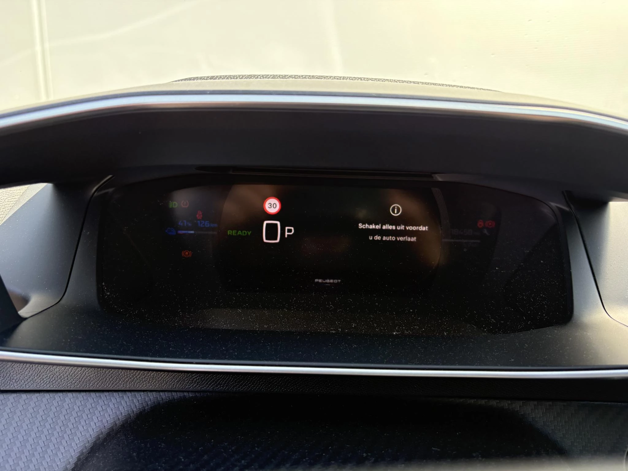 Peugeot-e-2008-image-24