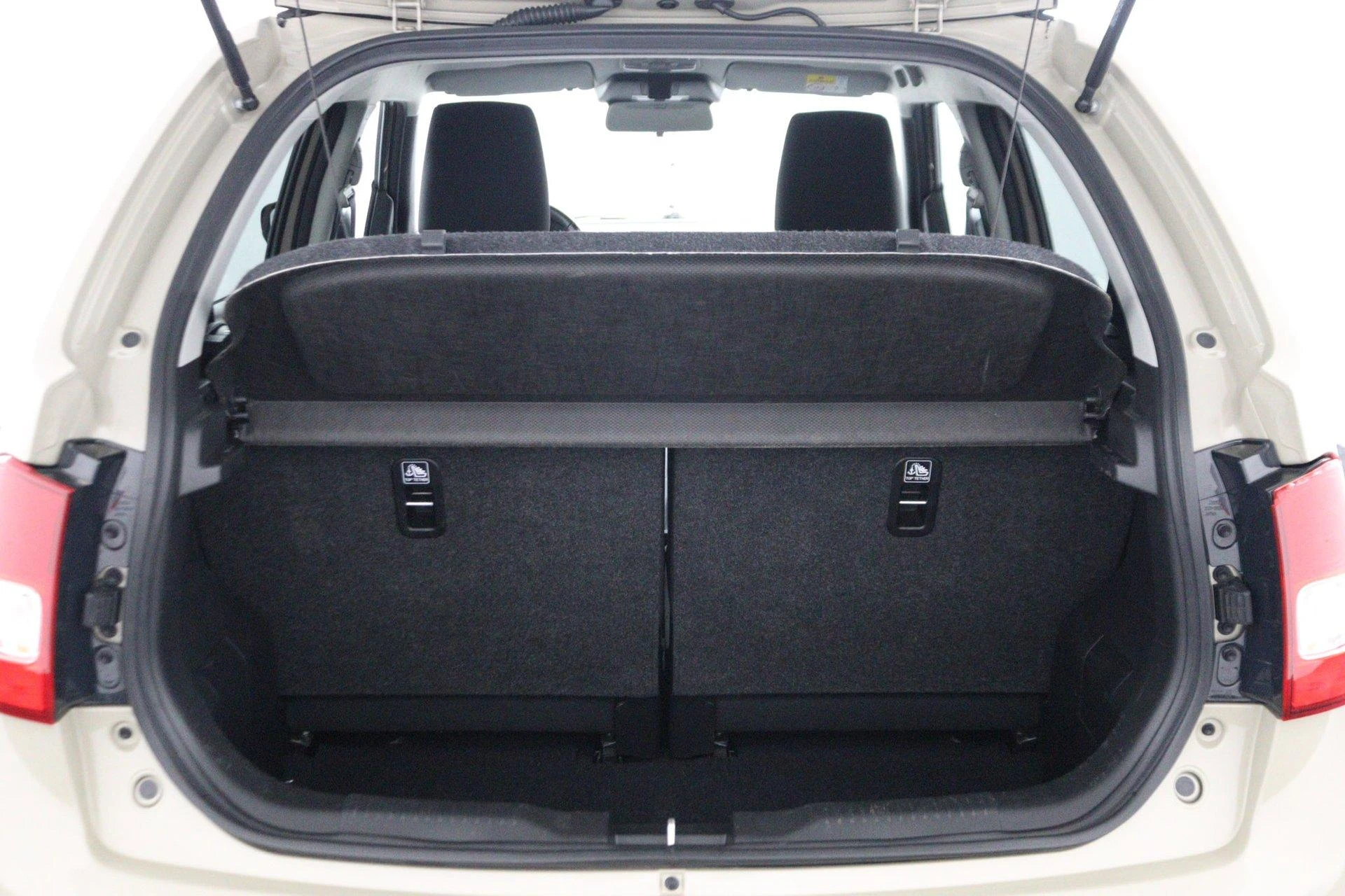 Suzuki-Ignis-image-18