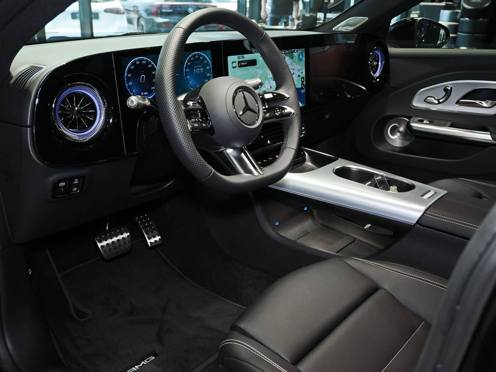 Mercedes-Benz-CLA 250+-image-5
