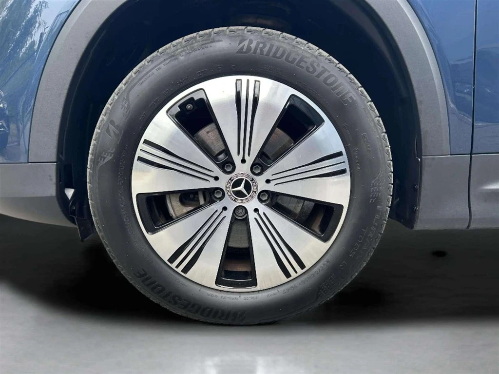 Mercedes-Benz-EQB-image-9