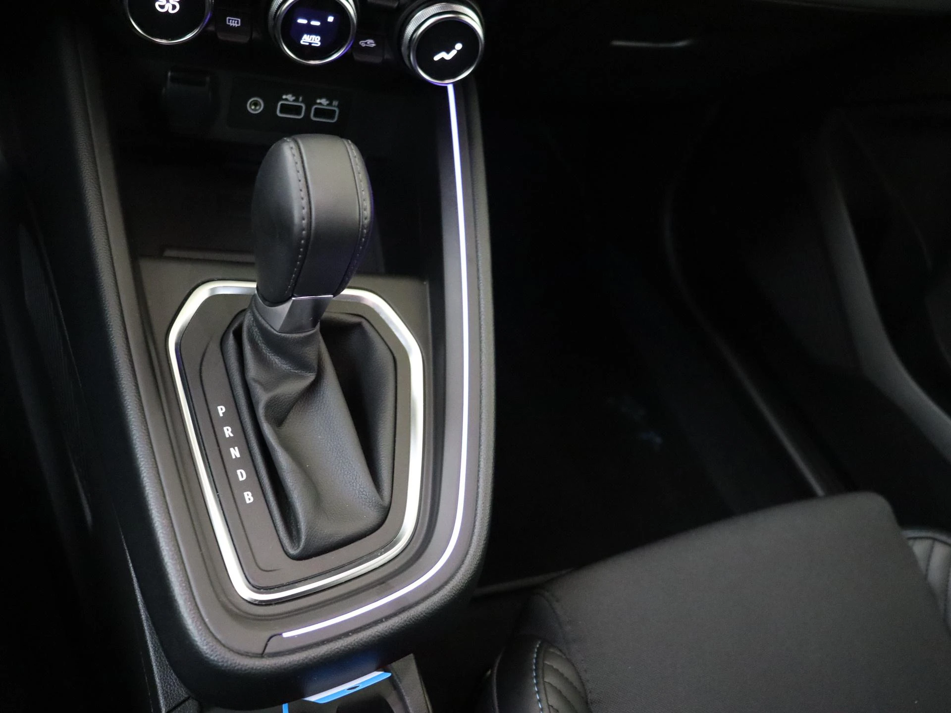 Renault-Clio-image-13