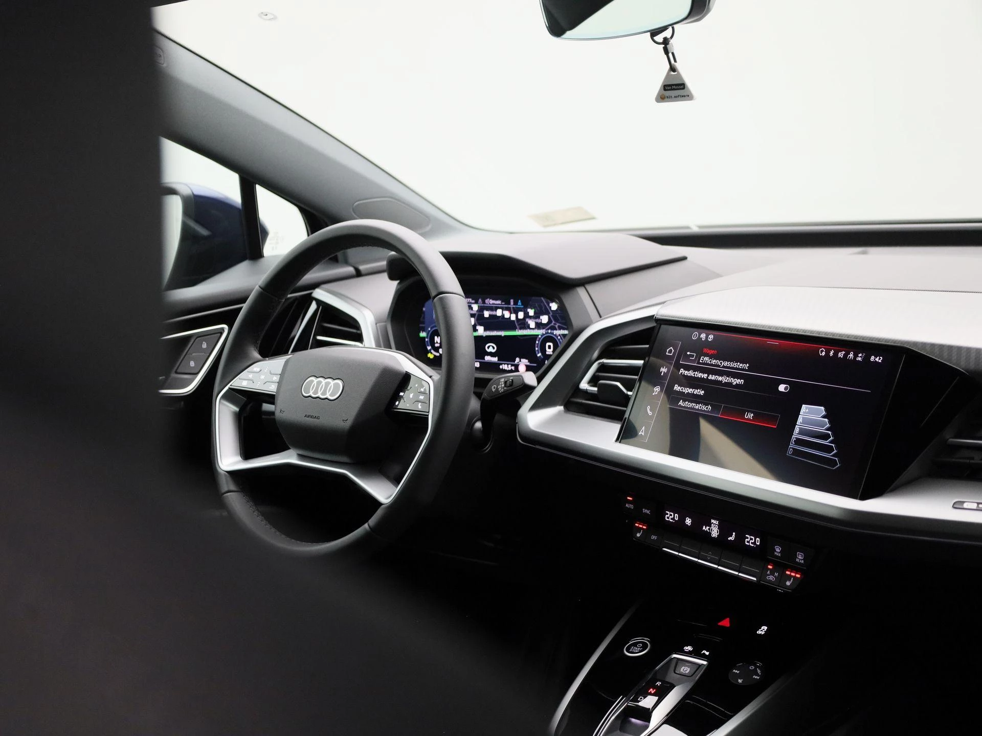 Audi-Q4 e-tron-image-41