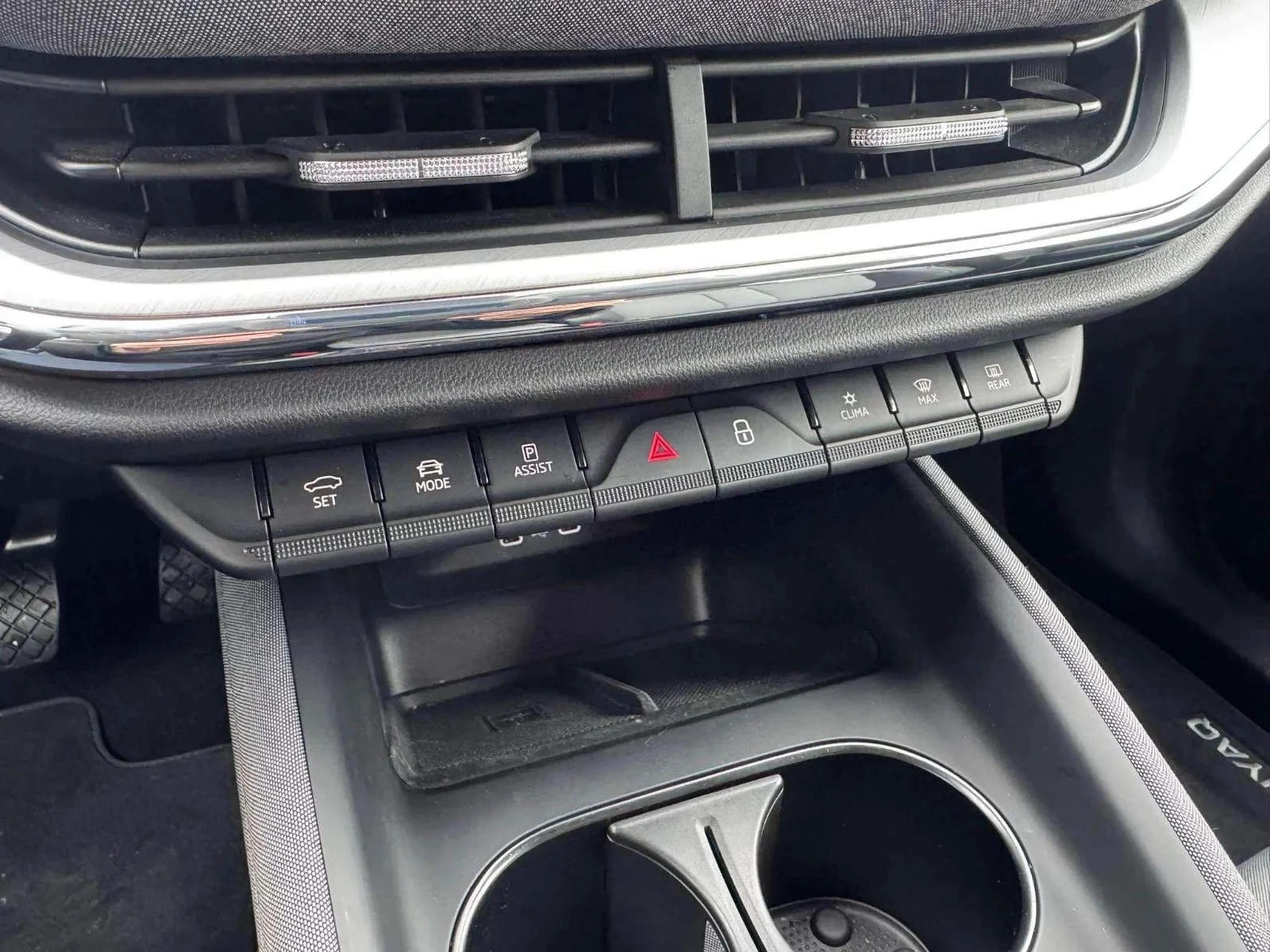 Škoda-Enyaq iV-image-17