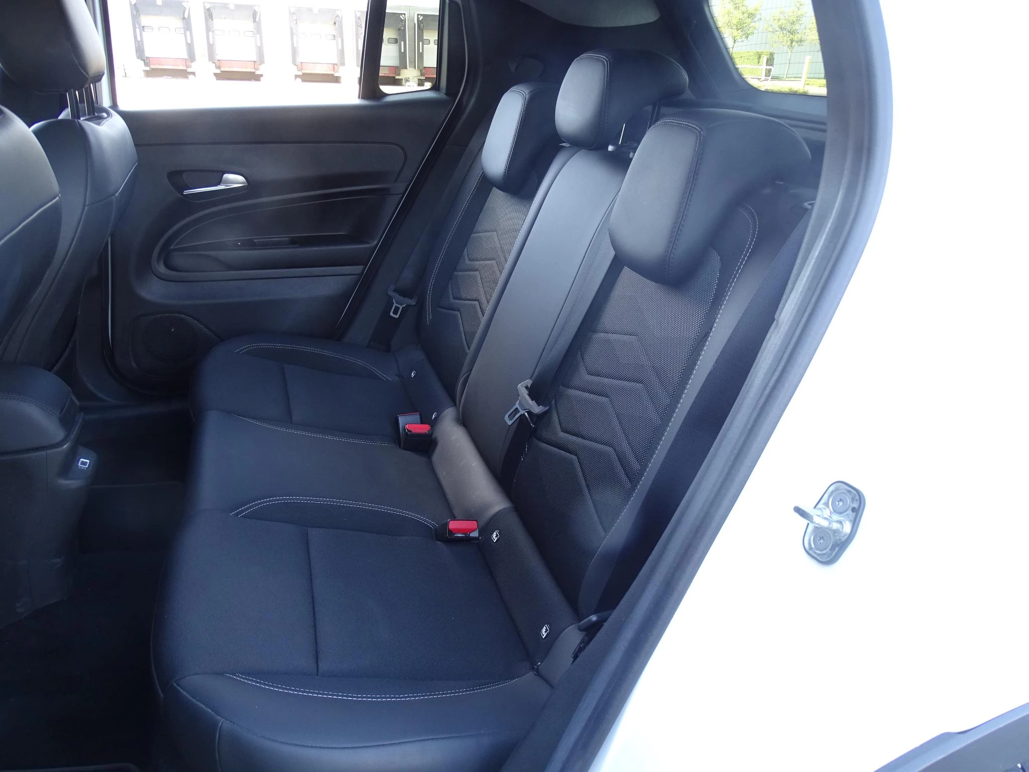 Jeep Avenger 1.2T Summit