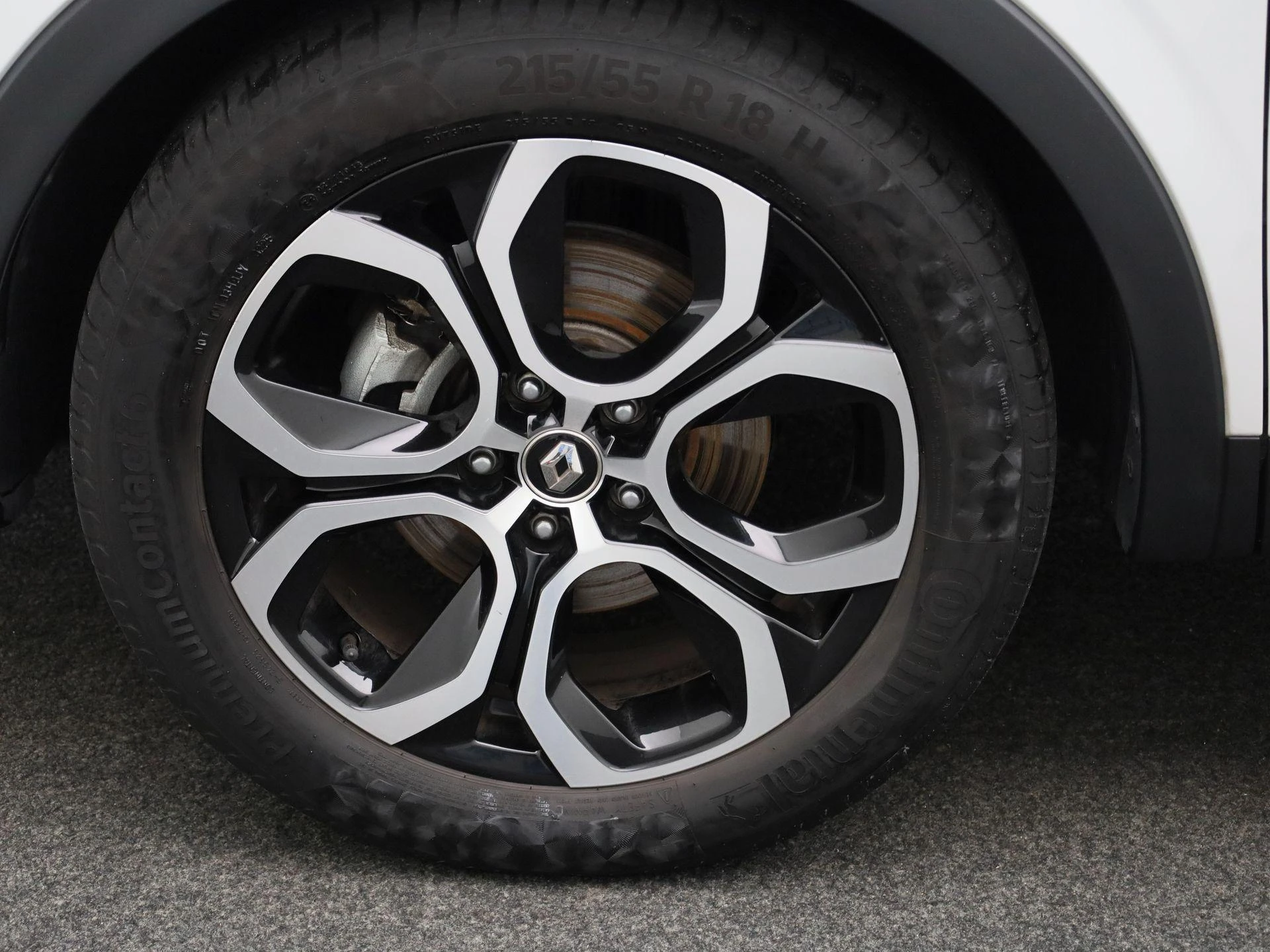 Renault-Arkana-image-11