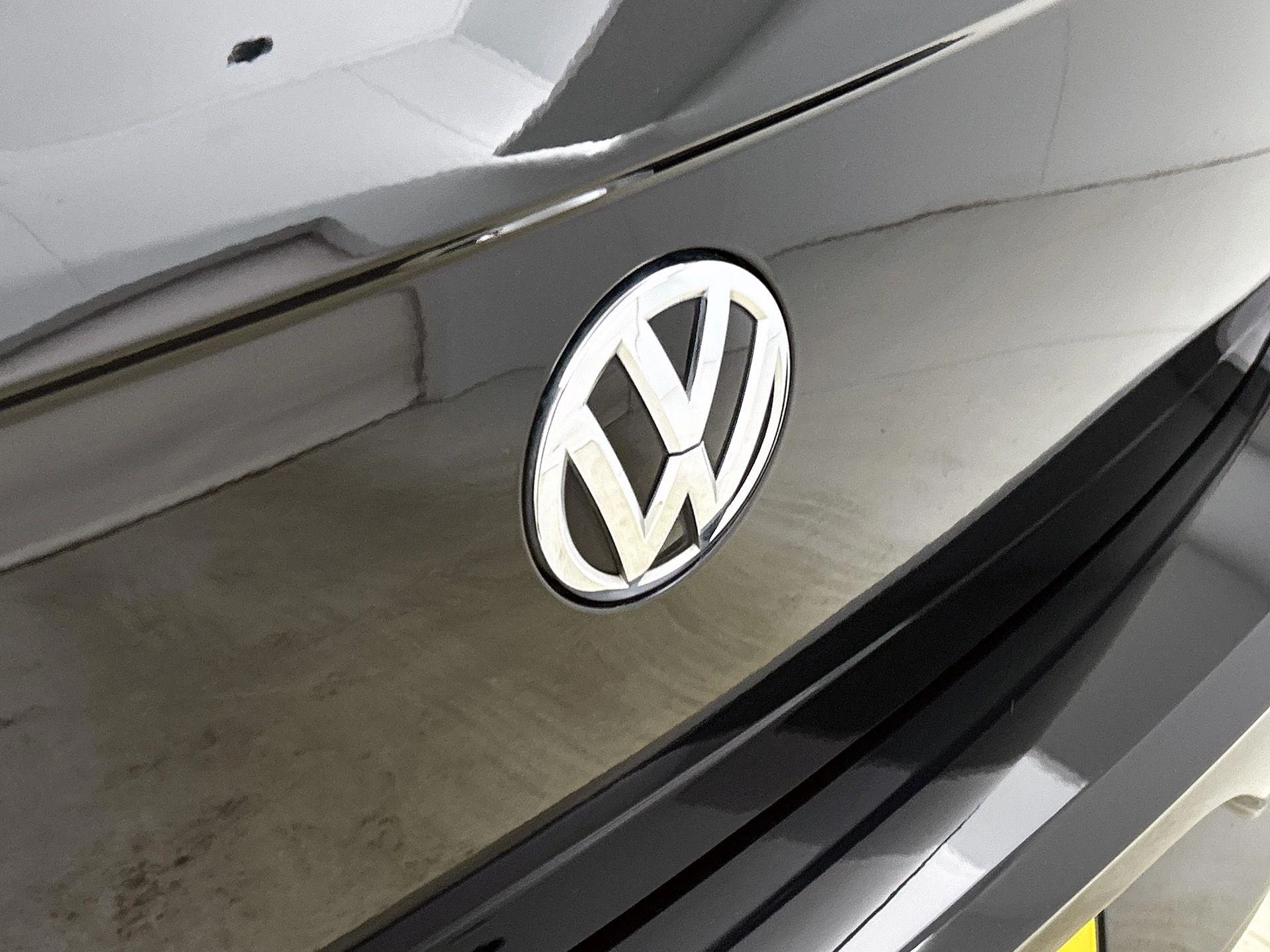 Volkswagen-Polo-image-27