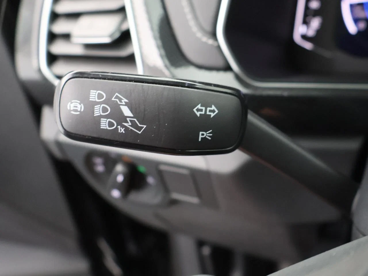 Volkswagen-T-Cross-image-19