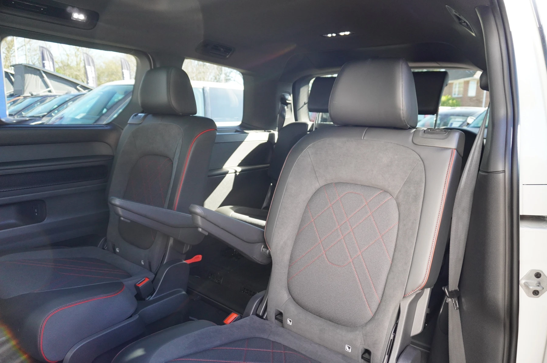 Volkswagen-ID. Buzz-image-43