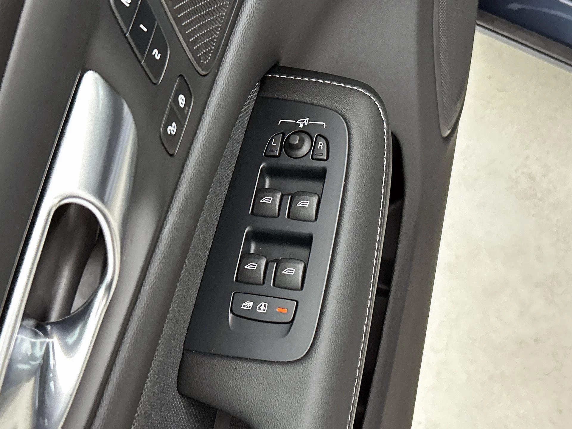 Volvo-V60-image-22