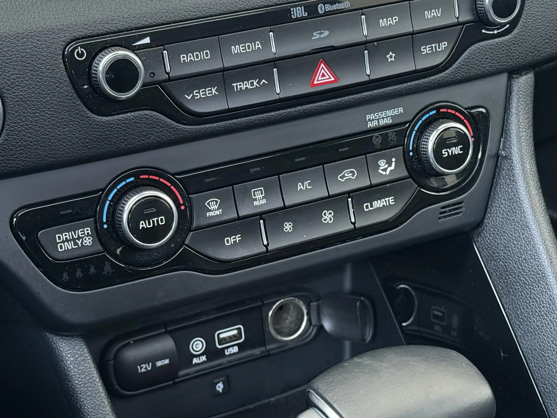 Kia-Niro-image-19