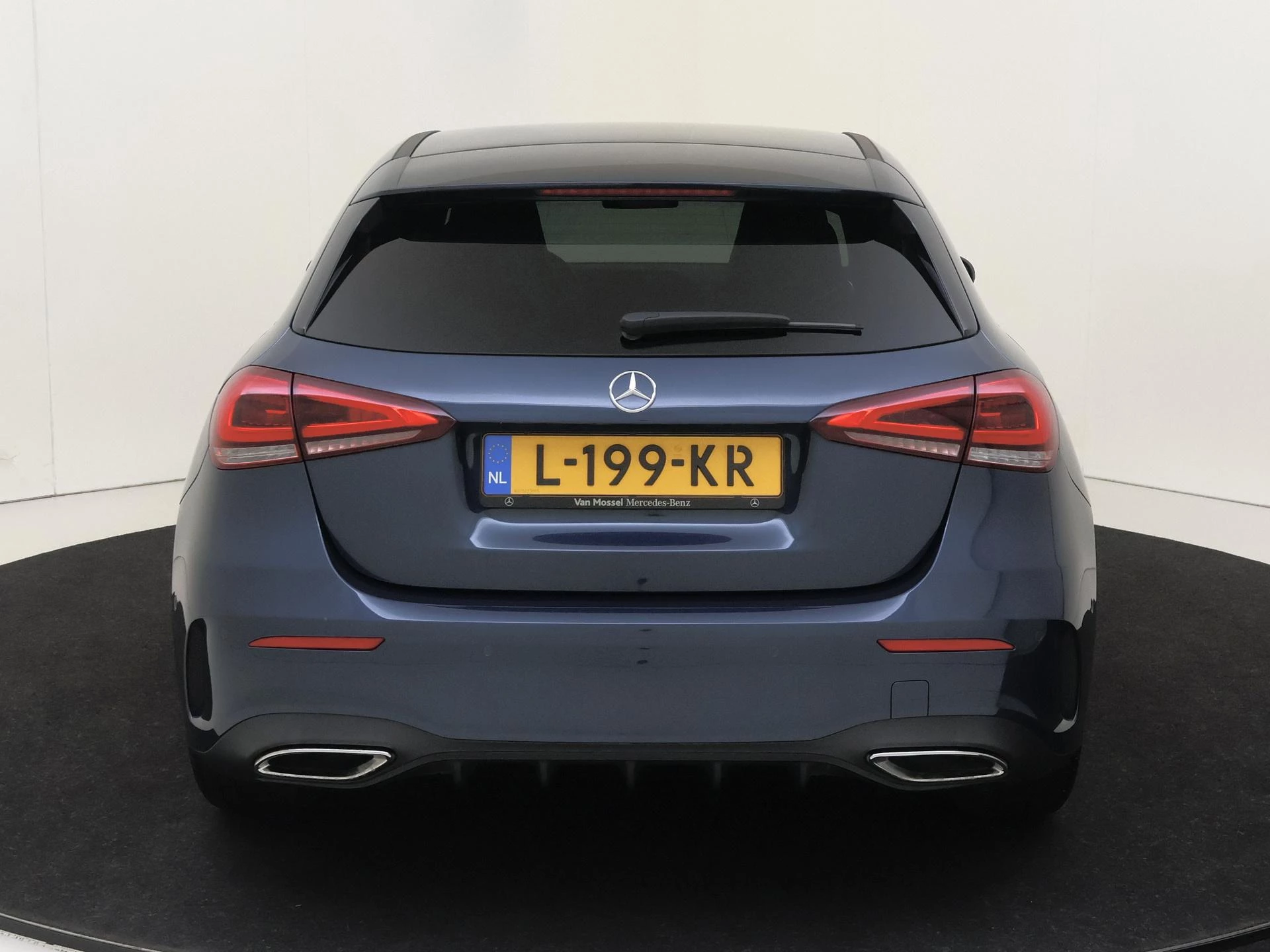 Mercedes-Benz-A-Klasse-image-6