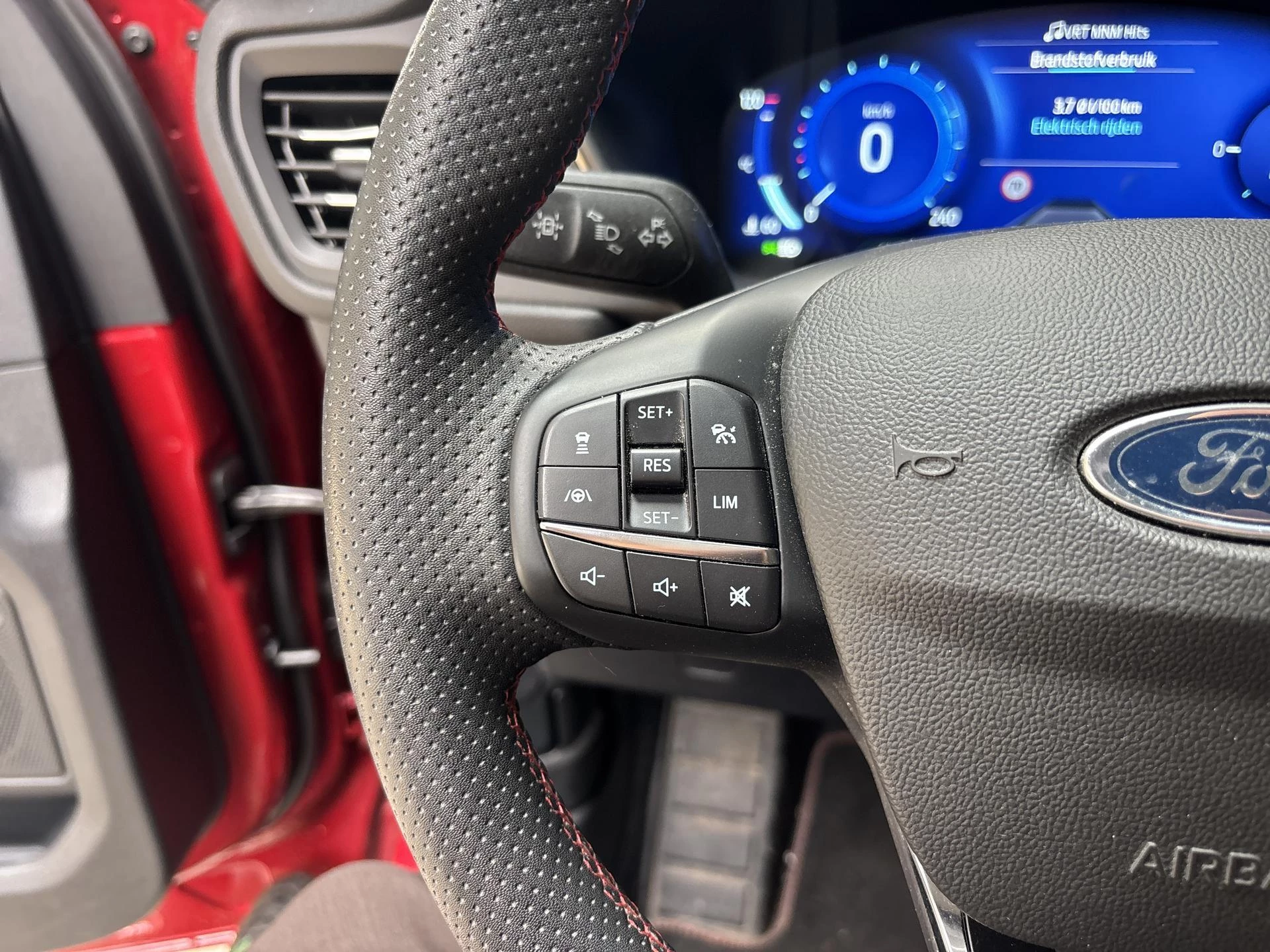 Ford Kuga 2.5i PHEV Aut. 178kW ST-Line