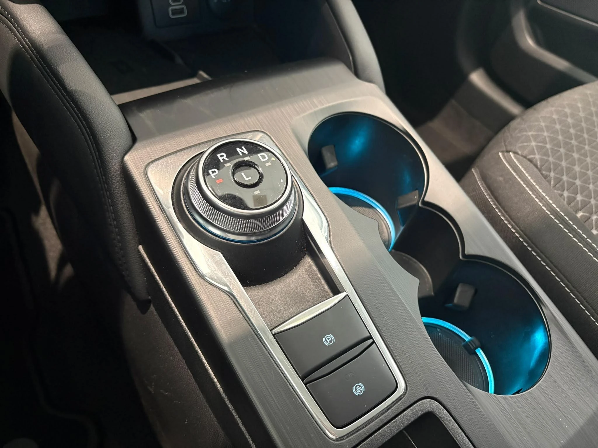 Ford-Kuga-image-23