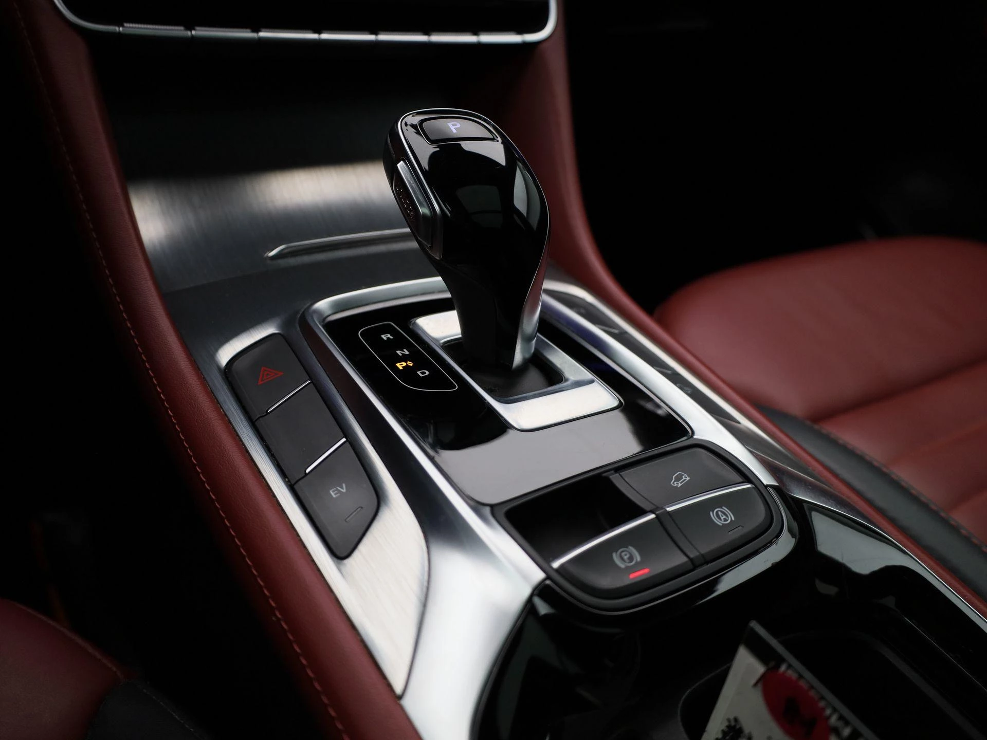 MG EHS 1.5 TGDI PHEV Luxury