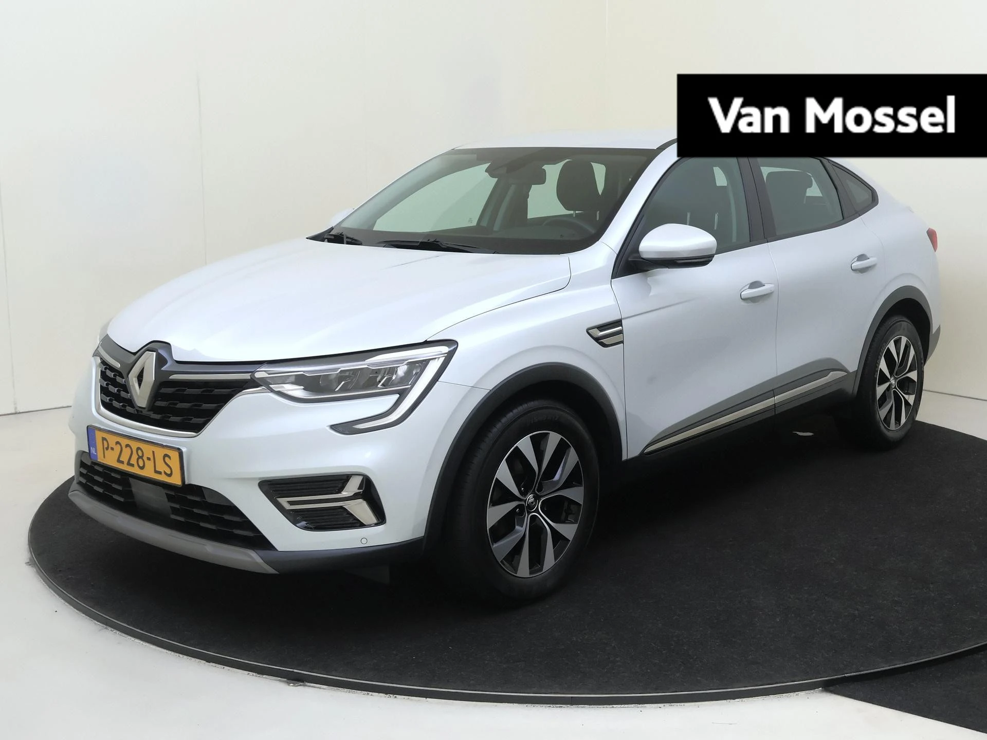Renault-Arkana-image-0