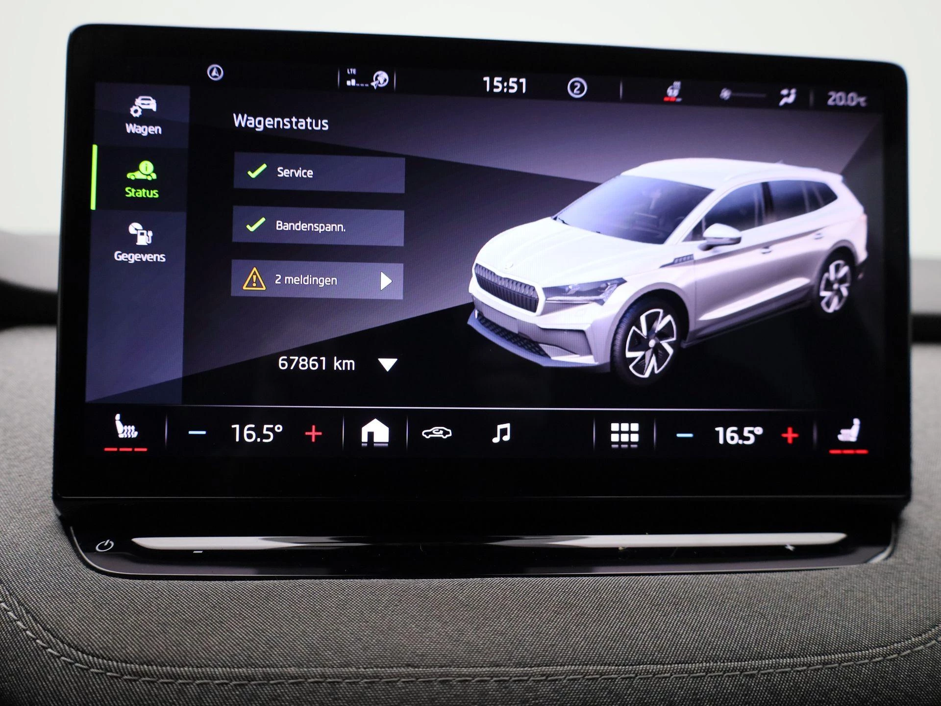 Škoda-Enyaq iV-image-18