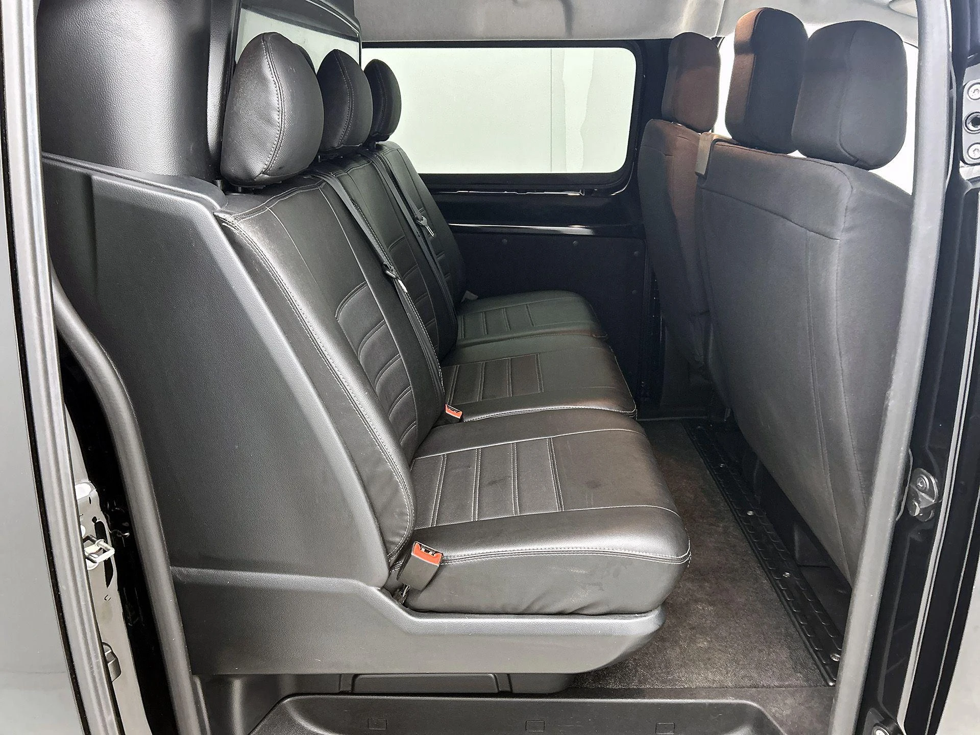 Opel-Vivaro-image-26