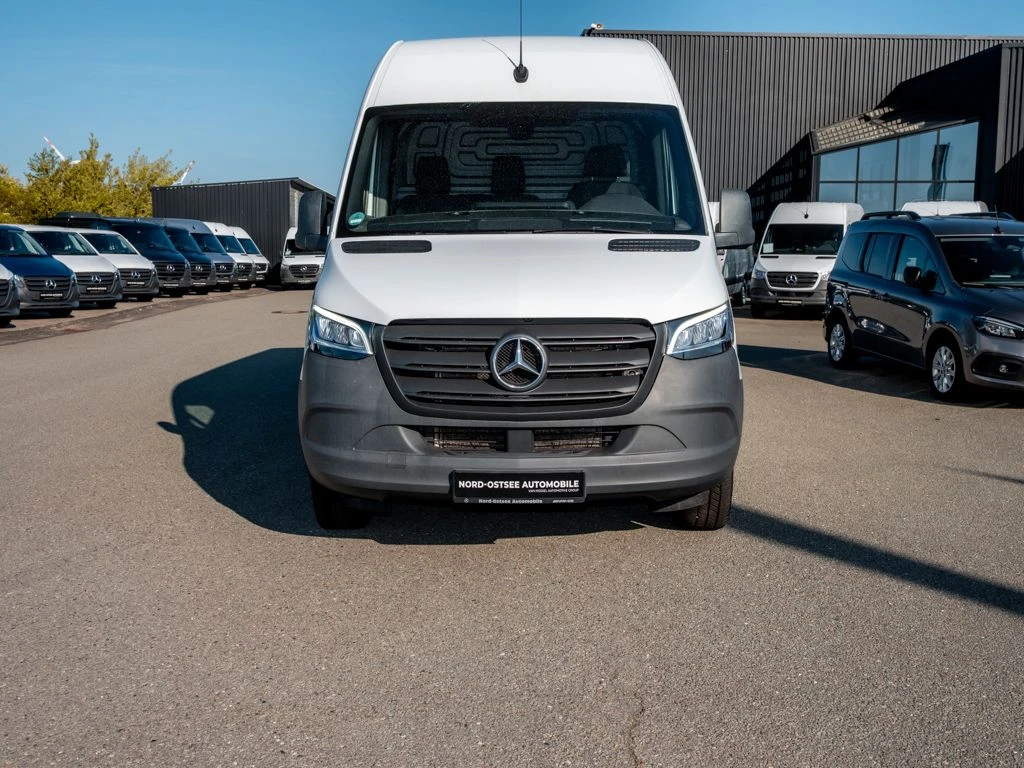 Mercedes-Benz-Sprinter 317-image-3