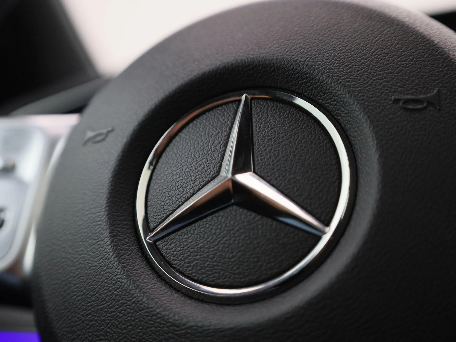 Mercedes-Benz-GLE-image-37