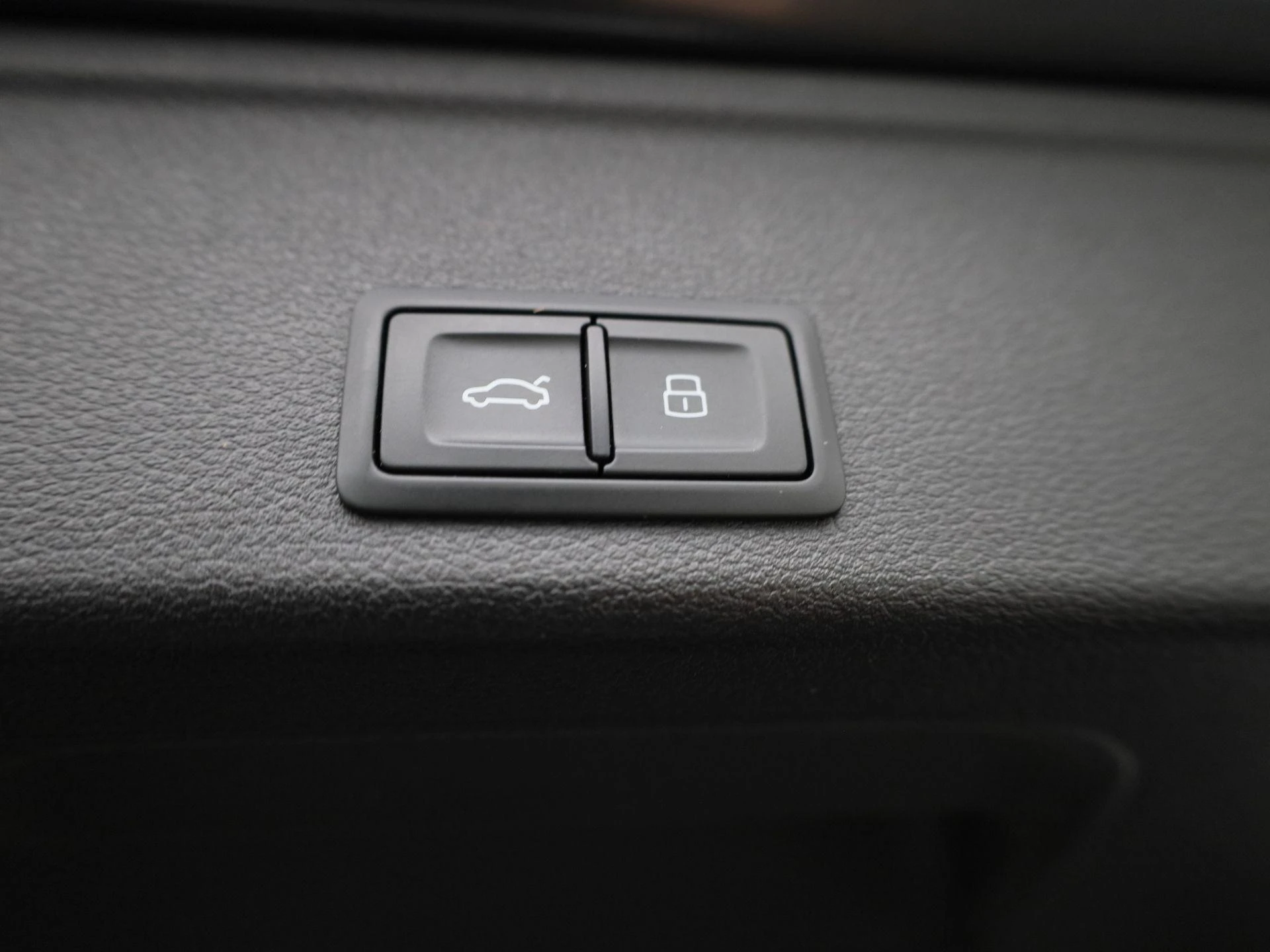 Audi-A4-image-11