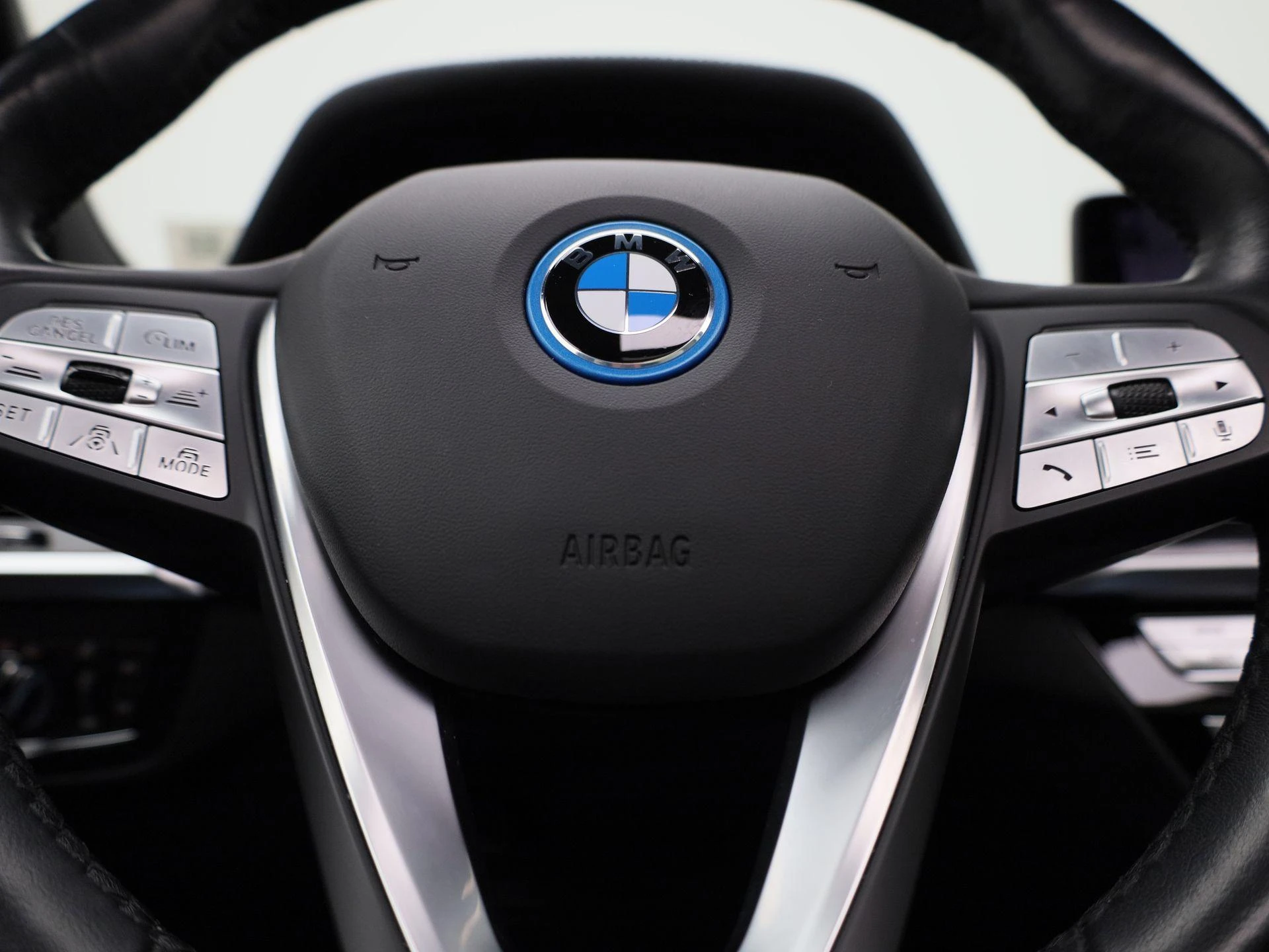 BMW-iX3-image-30