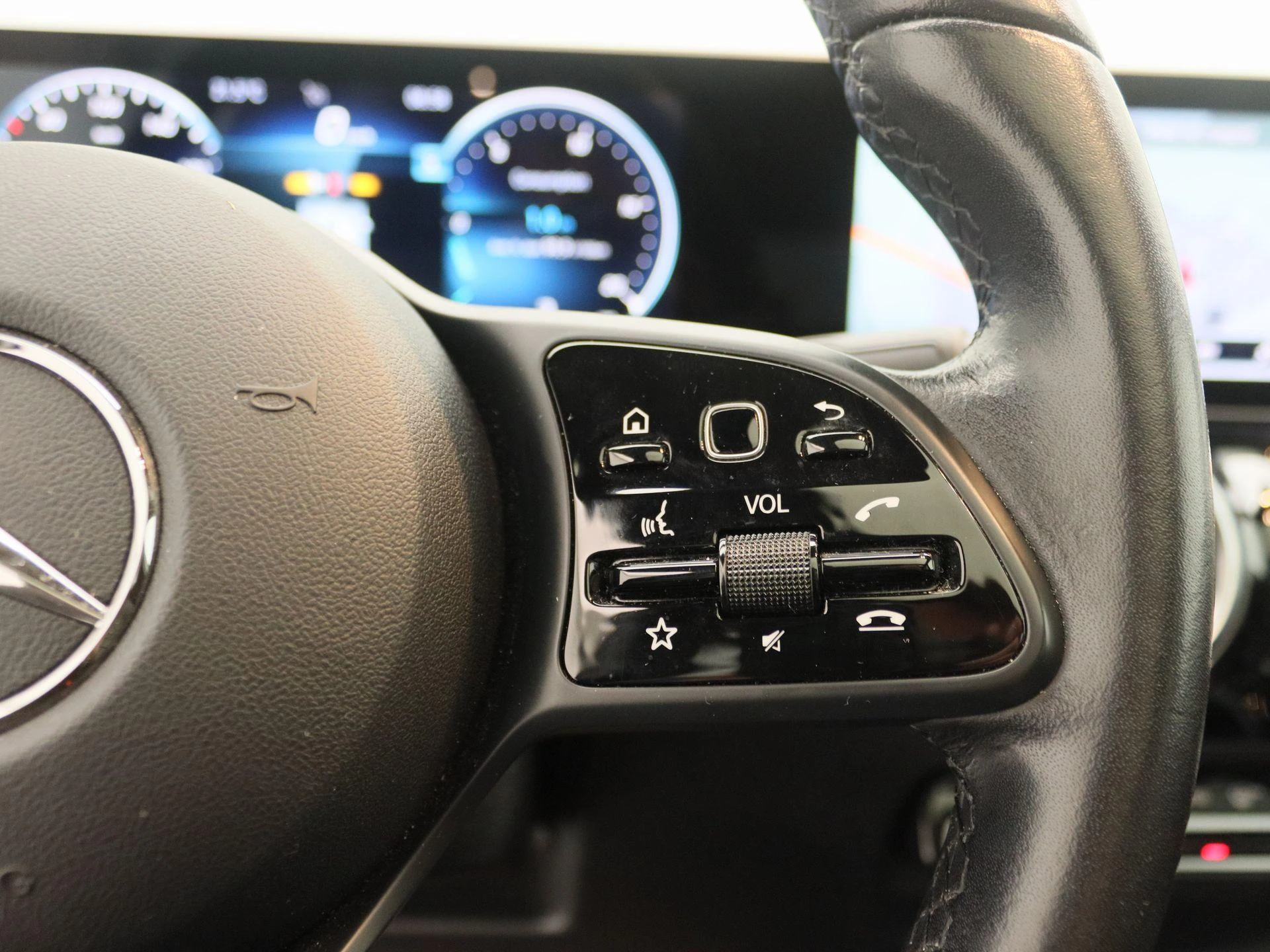 Mercedes-Benz B-Klasse 180 Business Solution Plus