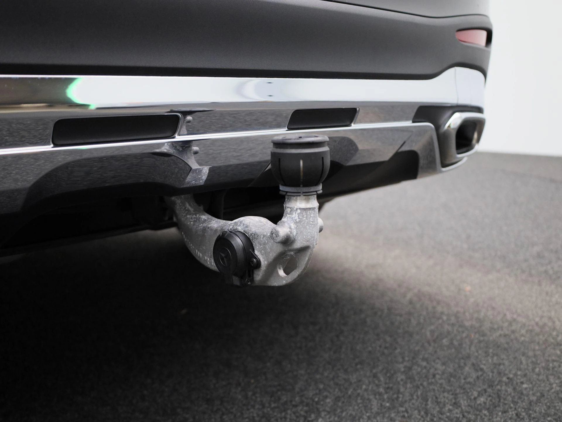 Mercedes-Benz-GLC-image-14