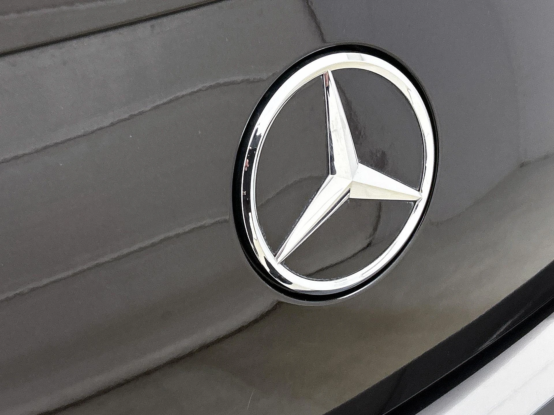 Mercedes-Benz-E-Klasse-image-24