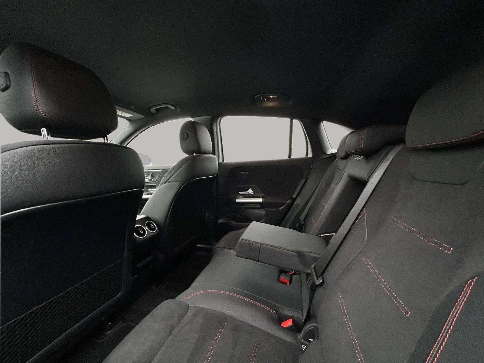 Mercedes-Benz-EQA-image-14