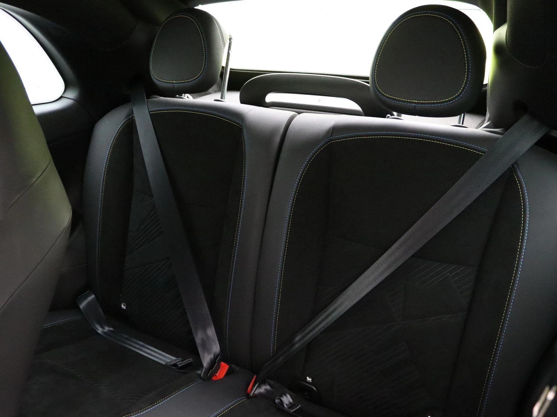 Abarth-500e-image-10