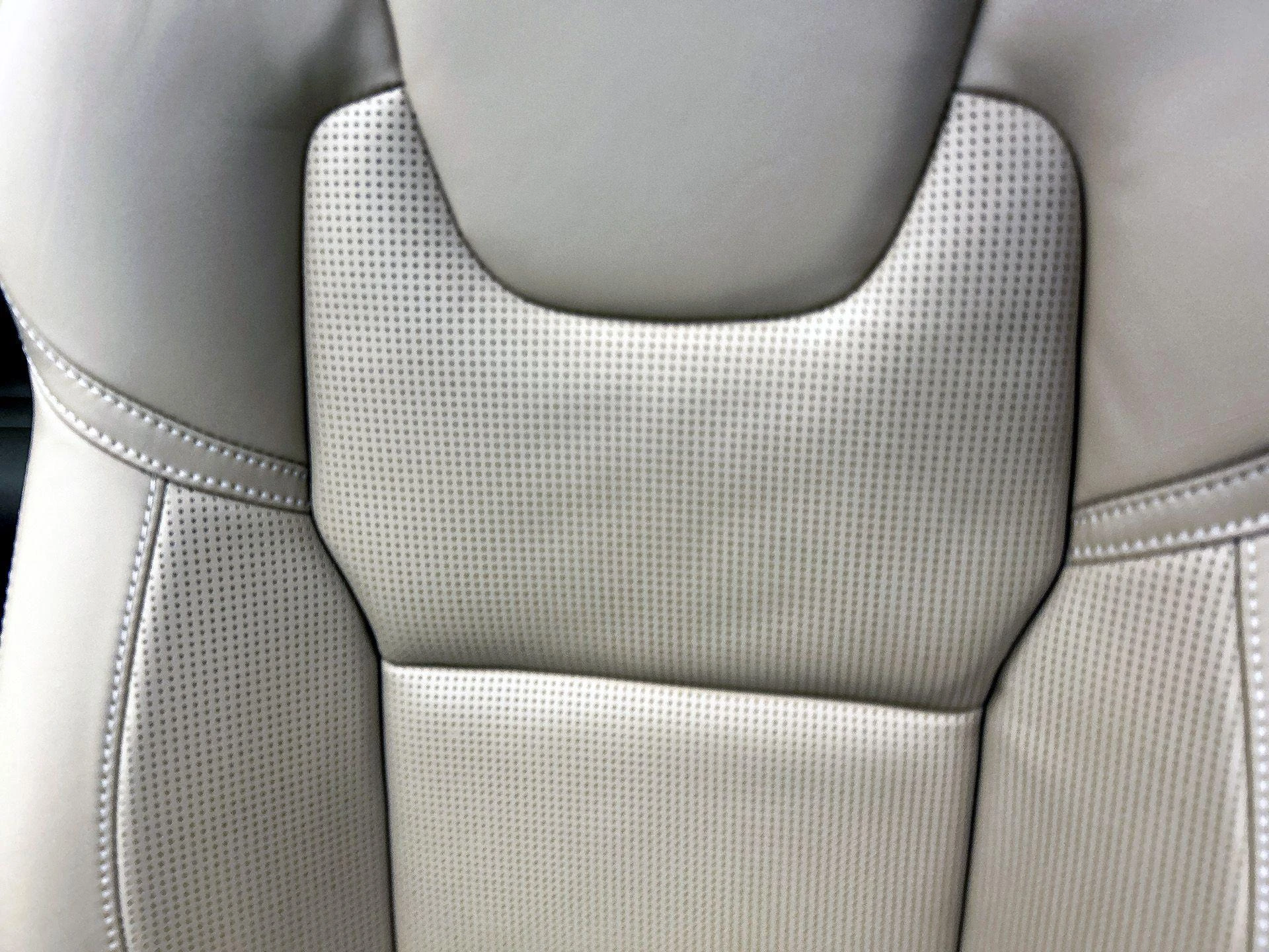 Volvo-XC60-image-19