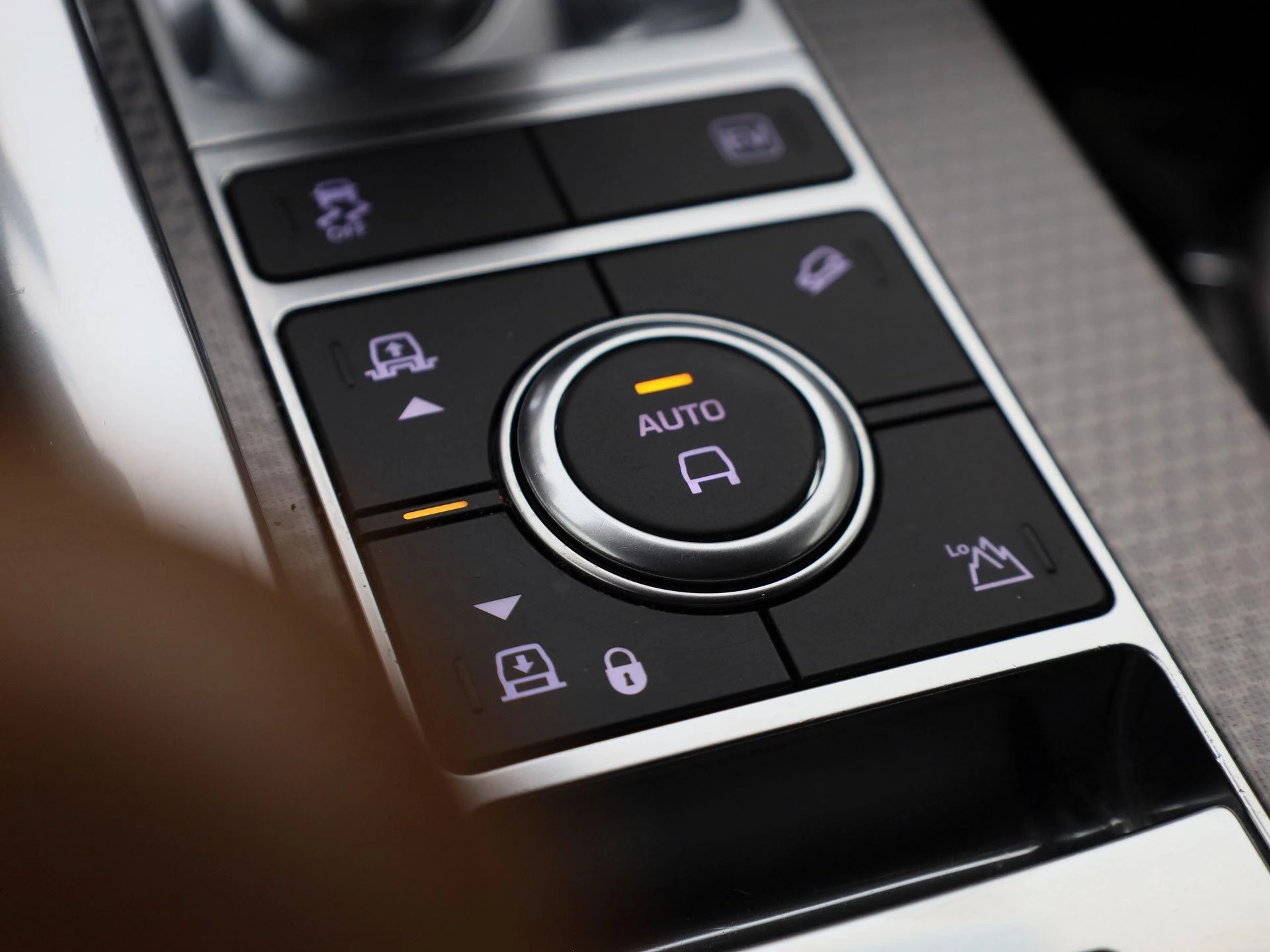 Land Rover-Range Rover Sport-image-30