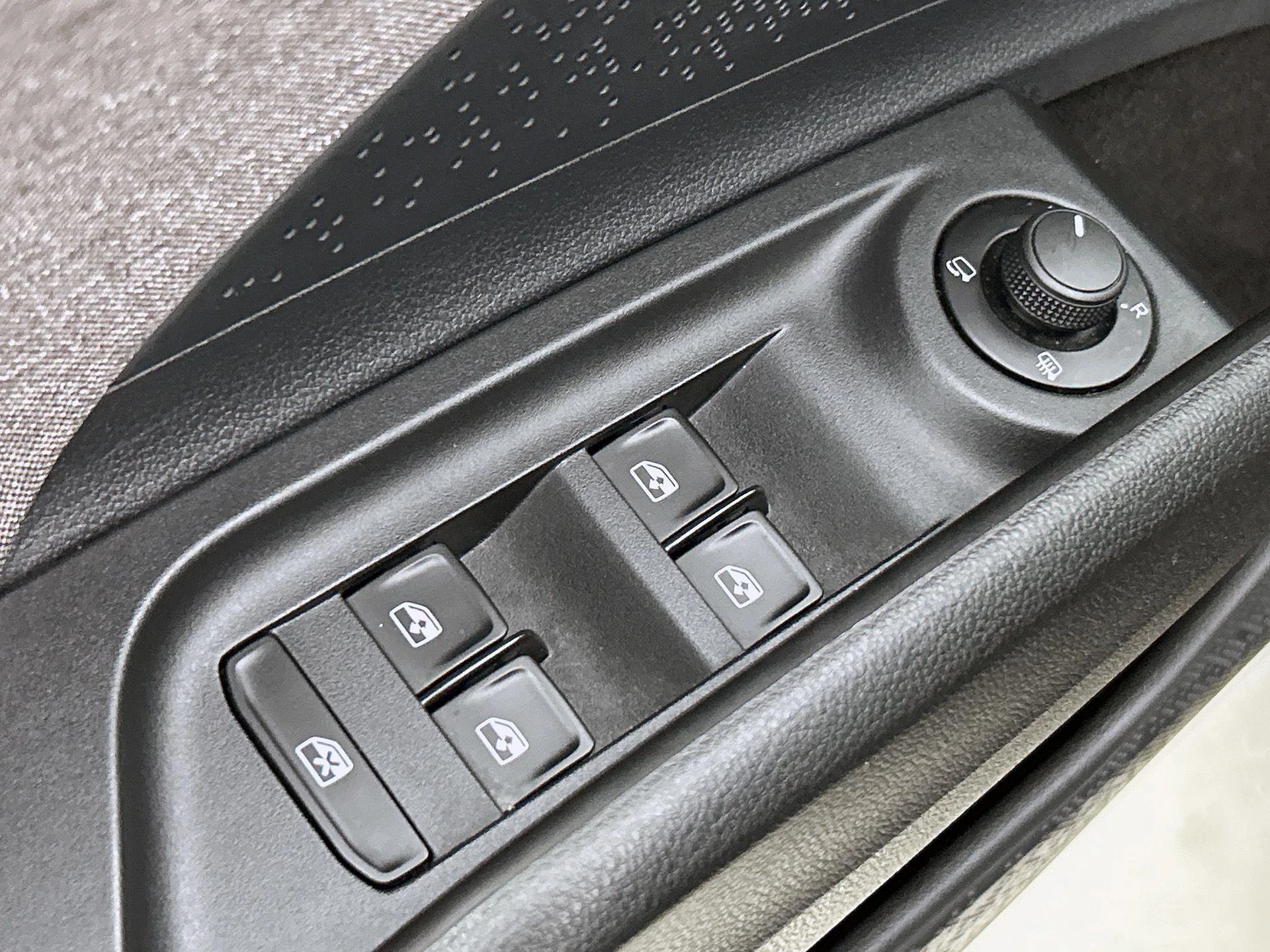 Škoda-Enyaq iV-image-15