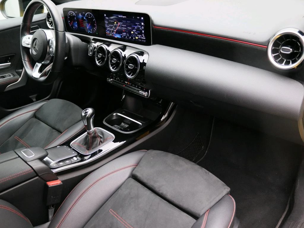 Mercedes-Benz-A-Klasse-image-3