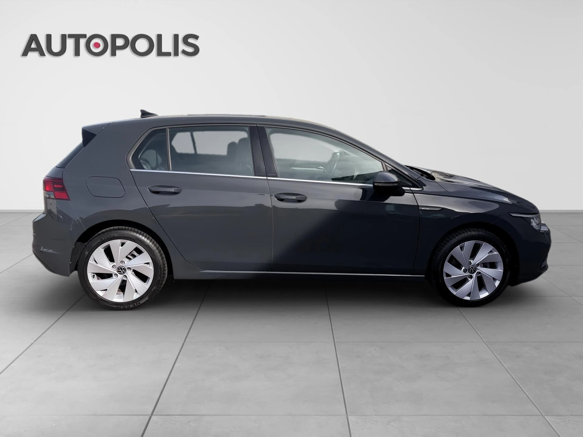 Volkswagen-Golf-image-15